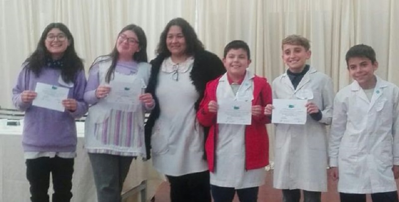 Alumnos de la Escuela Juan Terán ganaron la etapa departamental de «Onda Debate»