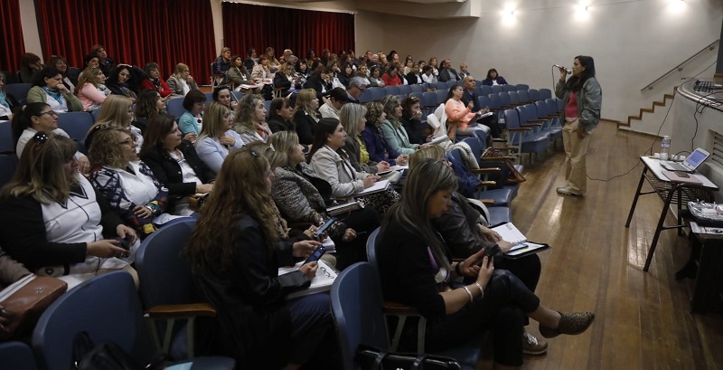 La extensión de la jornada escolar brinda más tiempo para enseñar y aprender