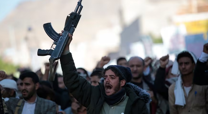 A Israel se le abre un impensado nuevo frente de guerra con los hutíes de Yemen y despliega barcos al Mar Rojo