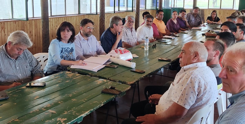 Omar Félix encabezará gabinetes en todos los distritos