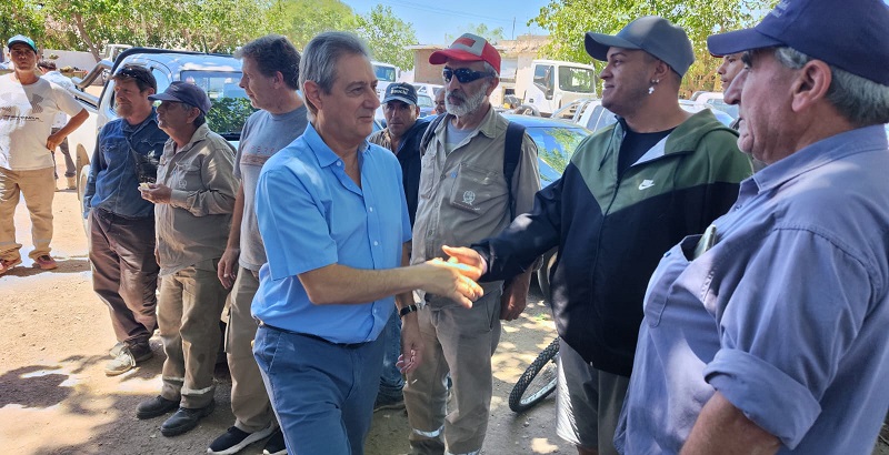 Omar Félix despidió el año con un brindis en la Planta de Servicios