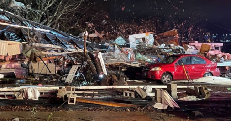 Tornados mortales desplazan a cientos de habitantes de Tennessee