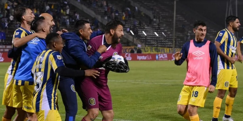 Intoxicación masiva en Rosario Central a días de la semifinal con River