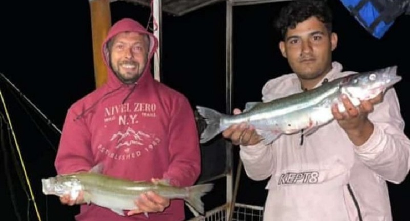 Los pescadores felices, pejerreyes de gran tamaño en Los Reyunos