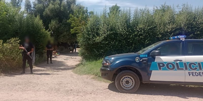 Allanan una finca en Real del Padre y rescatan 10 personas explotadas laboralmente