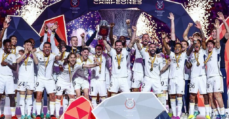 Real Madrid goleó 4-1 al Barcelona y se coronó campeón de la Supercopa de España