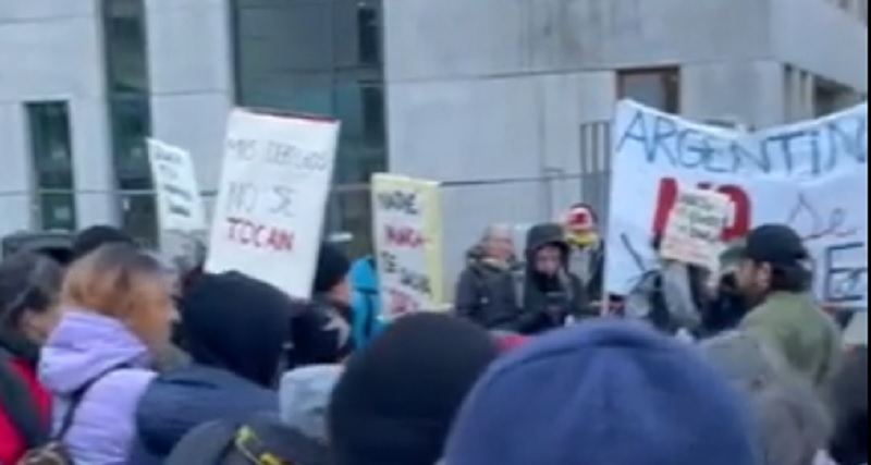 El paro contra el Gobierno tiene eco en capitales europeas: hay protestas en Berlín y Roma