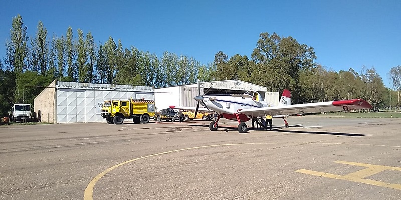 Incendio en Valle Grande: el municipio proveé el avión hidrante y autobombas