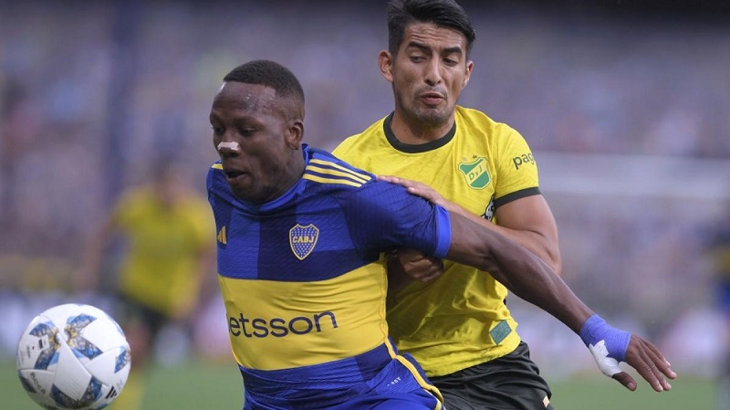 Boca empató sin goles y sin luces con Defensa y Justicia en el regreso a la Bombonera