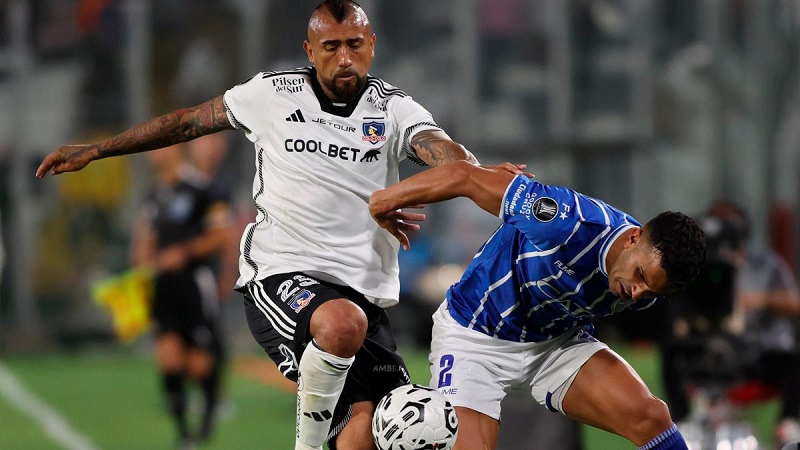 Godoy Cruz no pudo quebrar a Colo Colo y fue eliminado