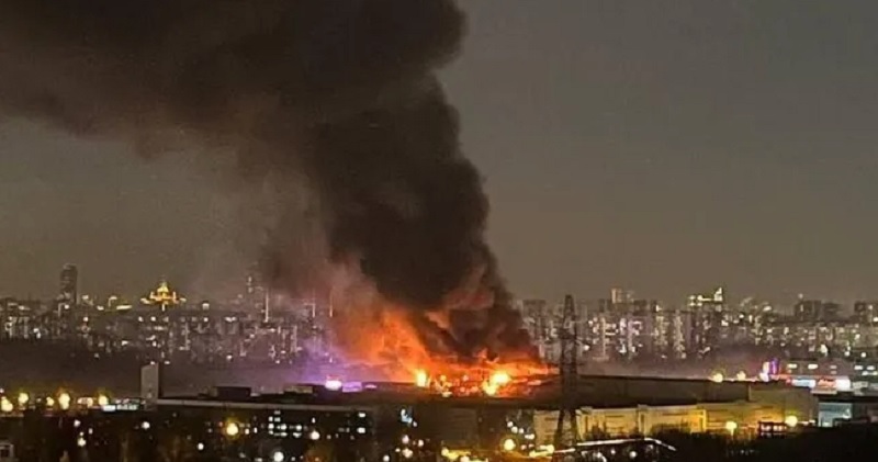 Feroz tiroteo en una sala de conciertos de Moscú: ya hay 40 muertos y más de 100 heridos