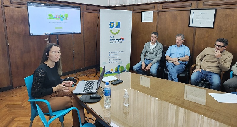 Omar Félix avanza en la digitaclización integral del municipio