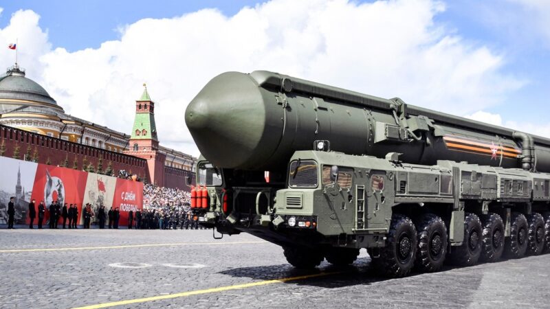Rusia anuncia ejercicios nucleares ante la amenaza francesa de enviar tropas a Ucrania