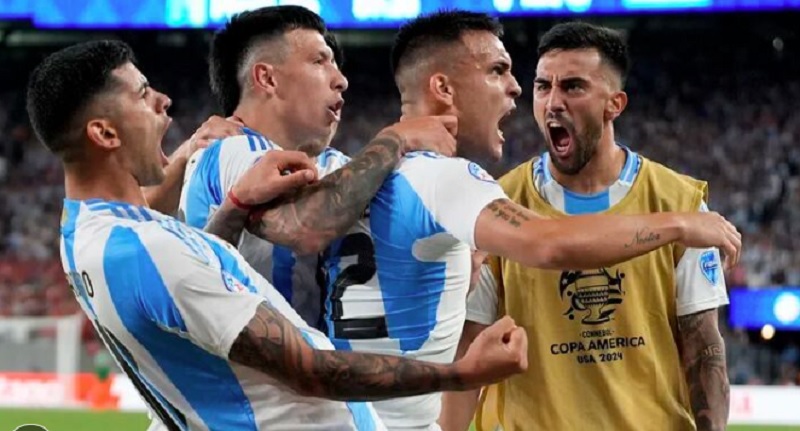 Argentina derrotó 1-0 a Chile y se clasificó a los cuartos