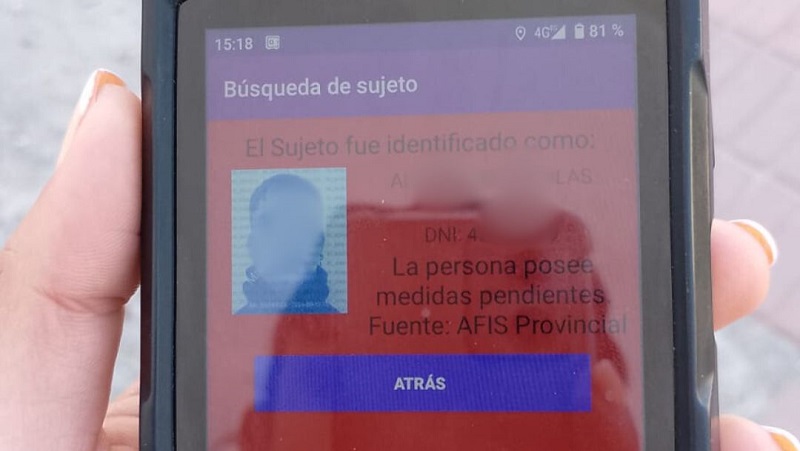 Dos personas con pedido de captura detenidas en las inmediaciones del Hospital Schestakow