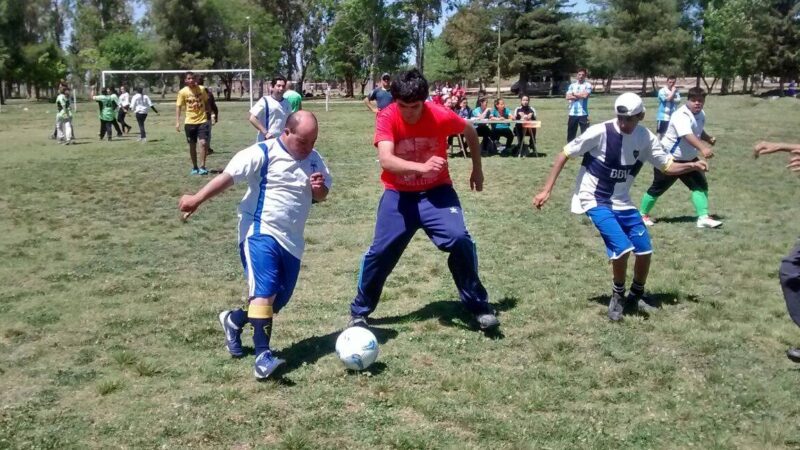Con más de 200 chicos en cancha se disputan las finales de la Liga Inclusiva