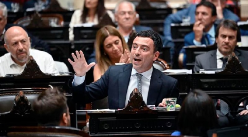 La UCR y el PRO presionan al oficialismo para que se trate esta semana el proyecto de Ficha Limpia