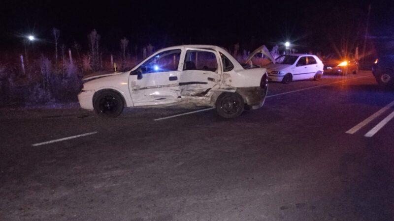 Grave choque en Rama Caída
