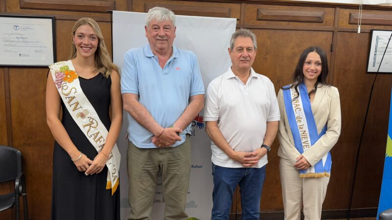 Omar Félix firmó un convenio de promoción turística y cultural con Bariloche