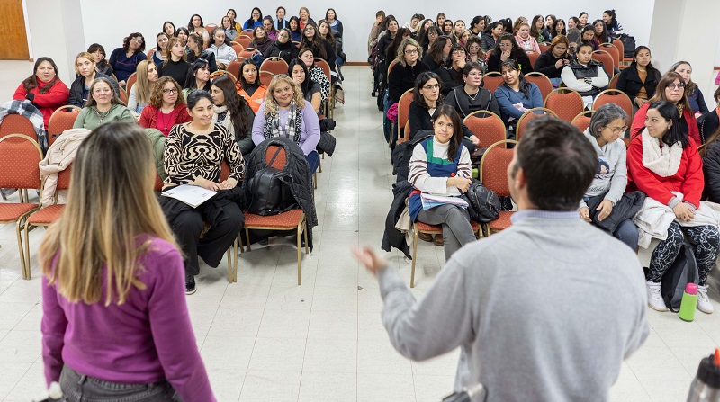 Docentes recibirán estímulos por dedicación y especialización