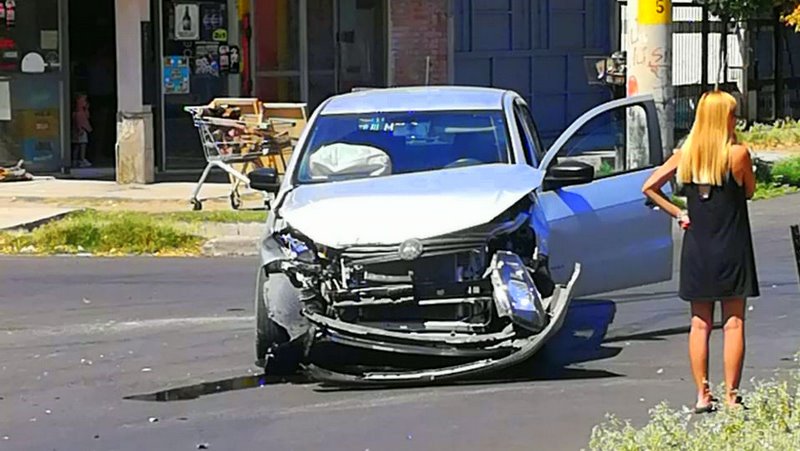 Violento choque en el Barrio San Rafael