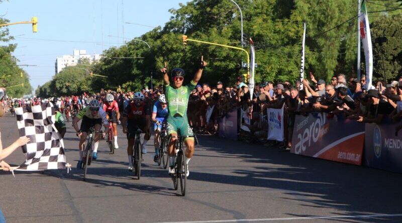 Leonardo Cobarrubia del SEP San Juan se quedó con la 2° etapa en San Rafael