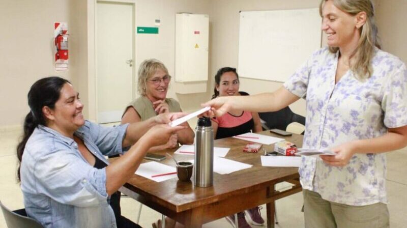 Finalizó em primer taller para padres y madres con hijos adolescentes