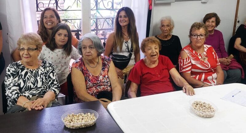 Juegos para Adultos Mayores: «este encuentro es maravilloso para nosotros, nos hace muy bien»