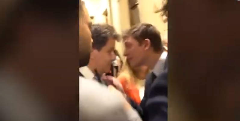 Caputo patoteó a Manes en los pasillos del Congreso y Fran Fijap le quiso afanar el celular a un periodista
