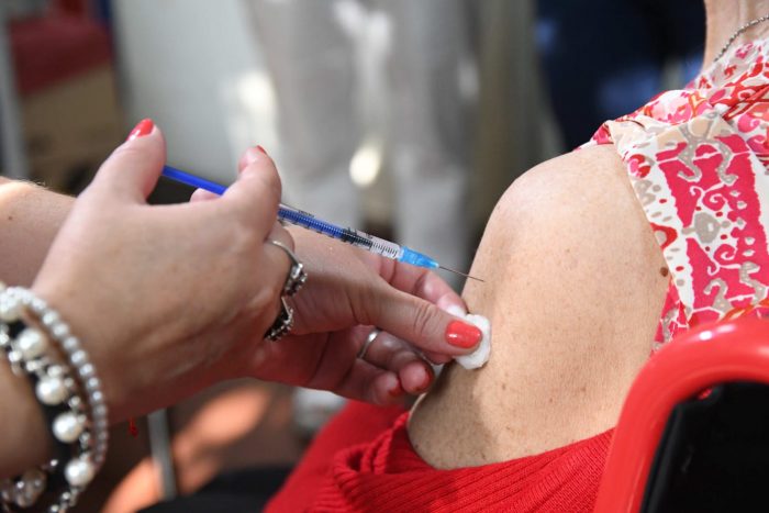 Mendoza lanzó la campaña antigripal
