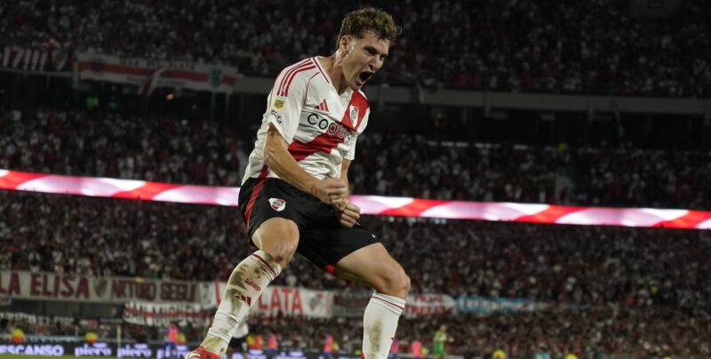 En un Monumental que fue una caldera, River recuperó la memoria y le ganó al «Decano»
