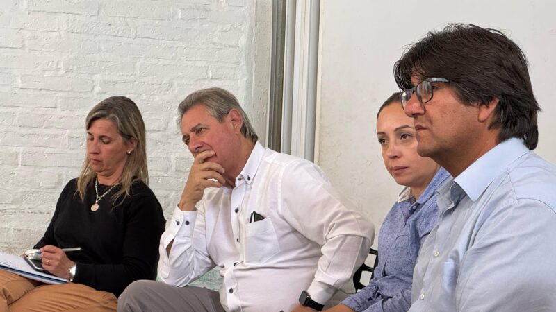 Omar Félix se reunió con entidades del este y visitó la escuela Seizo Hoshi