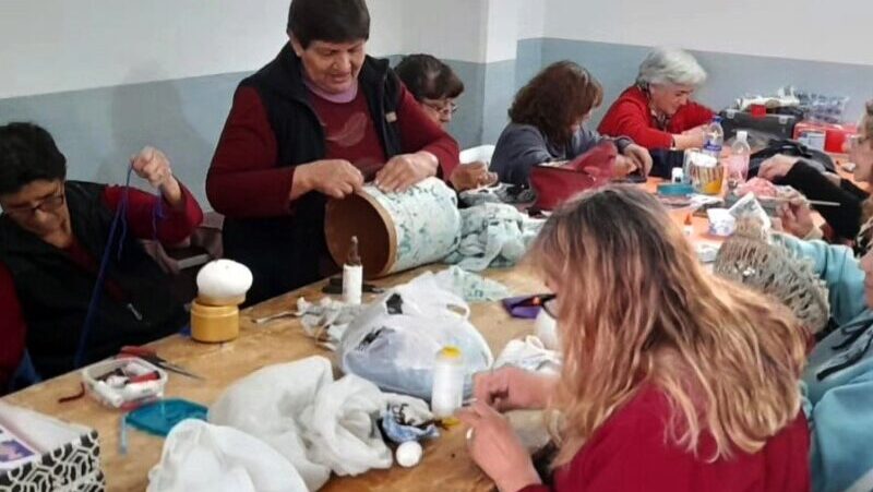 Comenzaron los talleres municipales con folclore, danza, tango, artesanías y mucho más