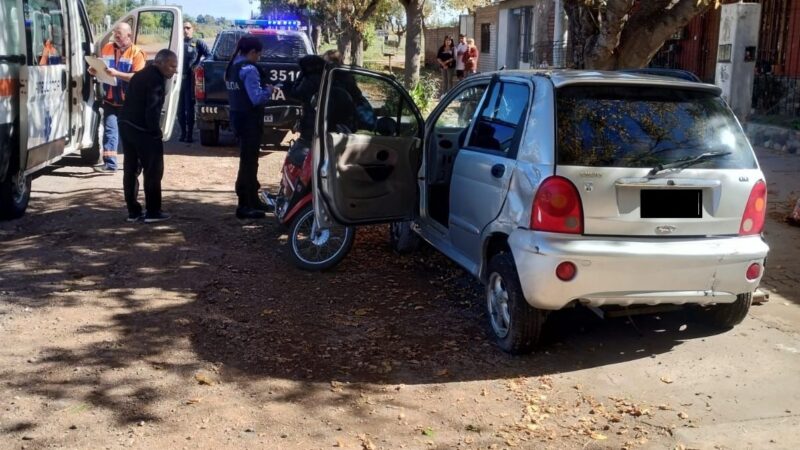 Intentó evitar un choque, volcó y terminó parado