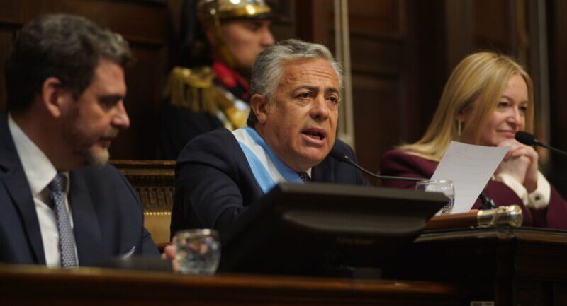 Cornejo anunció que “en el trimestre mayo-julio los mendocinos verán una reducción del 4% en sus tarifas eléctricas”
