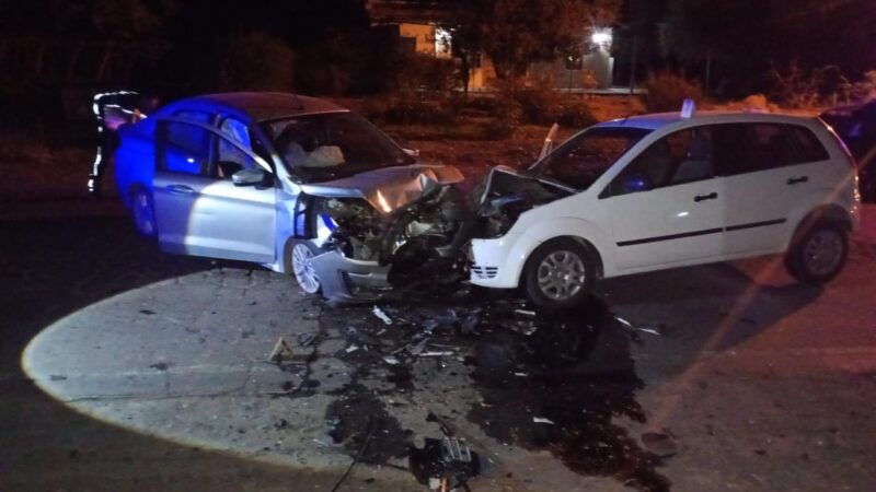 Violento choque de frente con heridos