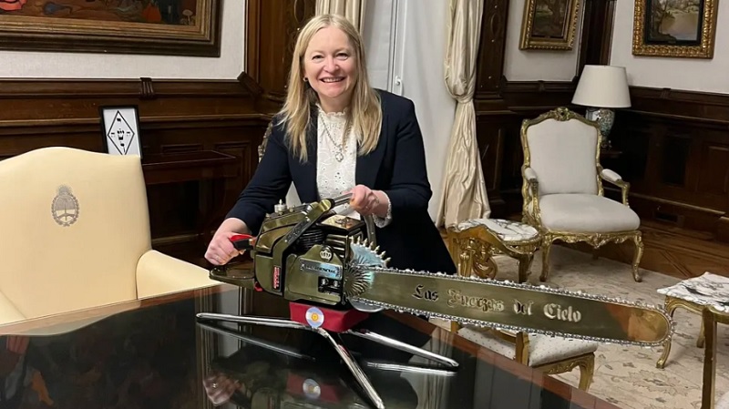 Hebe Casado se reunió con Javier Milei en Casa Rosada: alianza, minería y hasta foto con motosierra