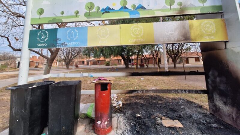 Nuevo ataque vandálico a las estaciones ecológicas