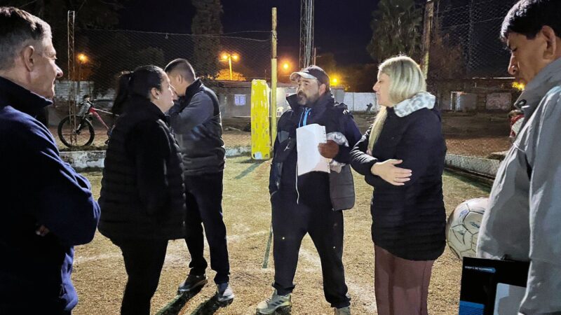 Reflectores y material deportivo para clubes sanrafaelinos
