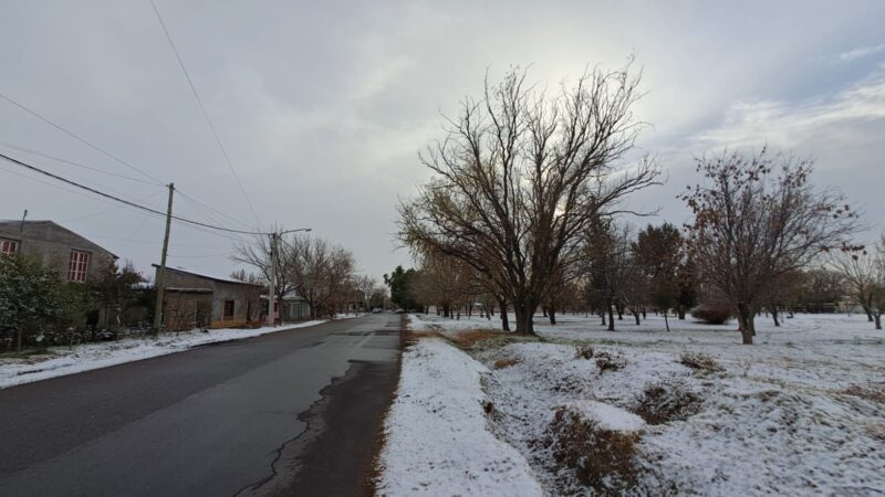 Se viene la nieve al Gran Mendoza: las zonas donde podrían caer copos este sábado