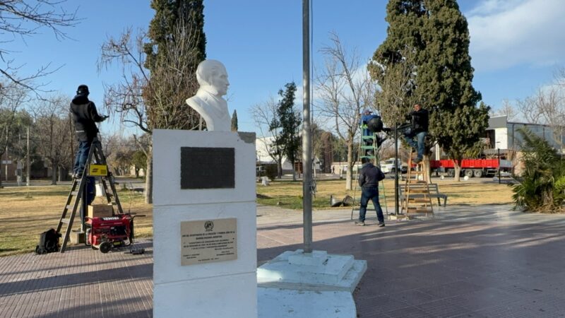 Nuevas luces Led en la plaza Manuel Belgrano de Salto de las Rosas