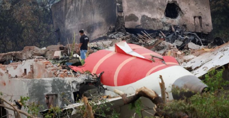 El experimento en el desierto de México que predijo el destino del único sobreviviente de la tragedia de Air India