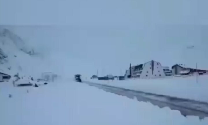 Alerta naranja por fuertes nevadas, viento blanco en la cordillera y posibles lluvias en el llano