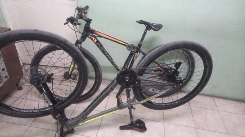 Aprehendieron a dos menores y secuestraron tres bicicletas