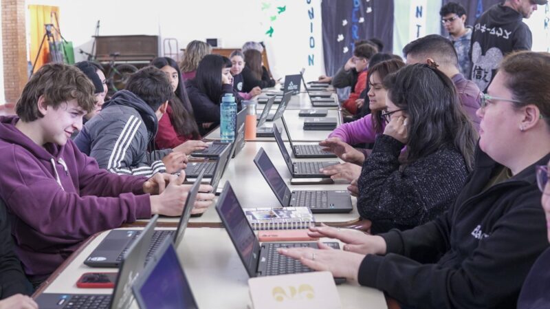 “Si no es ahora, nos quedamos afuera”