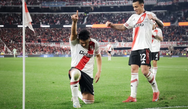 River le ganó 3-1 a Platense con el debut goleador de Salas