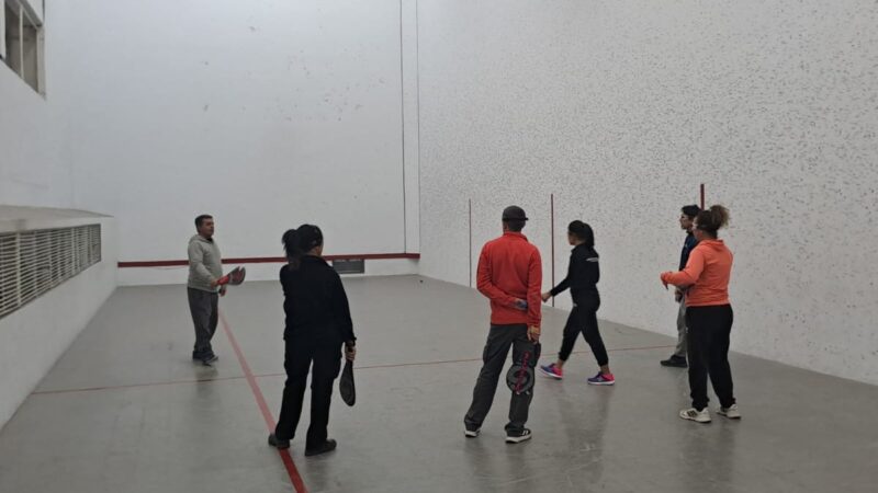 Nueva escuela municipal de pelota paleta