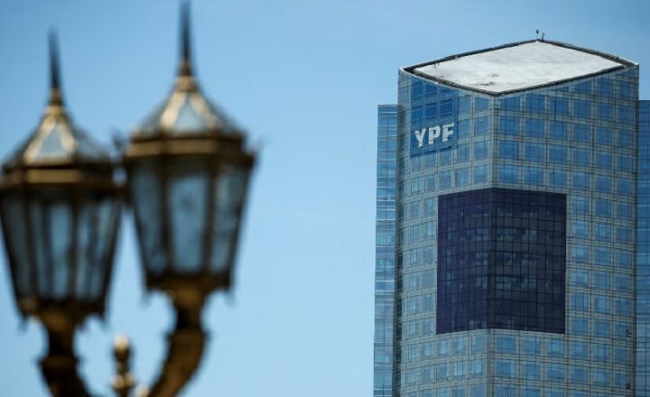 YPF concreta un split 10:1 de sus acciones: qué cambia desde hoy para los inversores