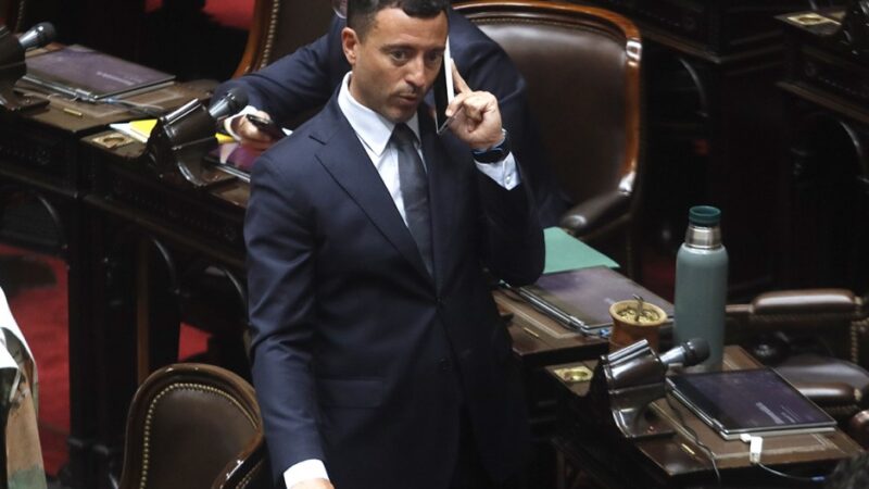 La justicia obliga a De Loredo a ir a la interna radical y le complica el acuerdo con los libertarios