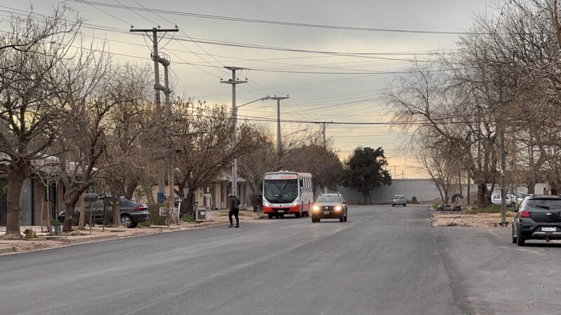 Más de 2800 metros de asfalto nuevo en el corredor de Urquiza/Comodoro Pi